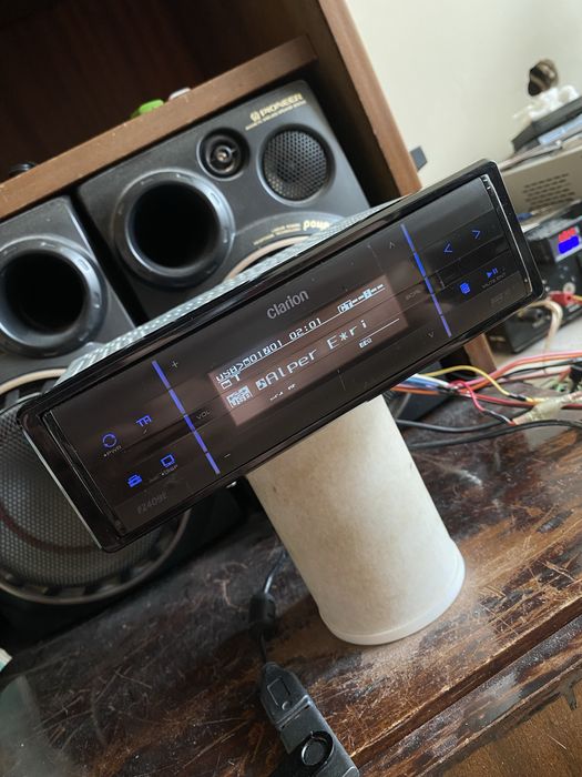 CLARION FZ409E - УНИКАТ & РЯДЪК МОДЕЛ - USB, AUX, Радио плеър за кола авто  сд cd