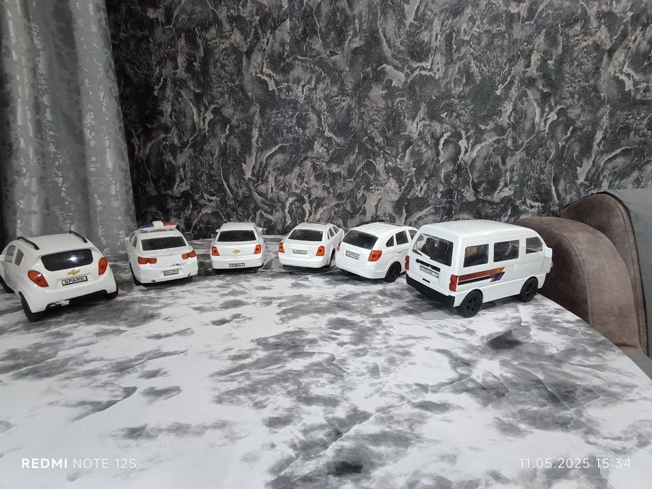 Пластмасовые машины игрушки