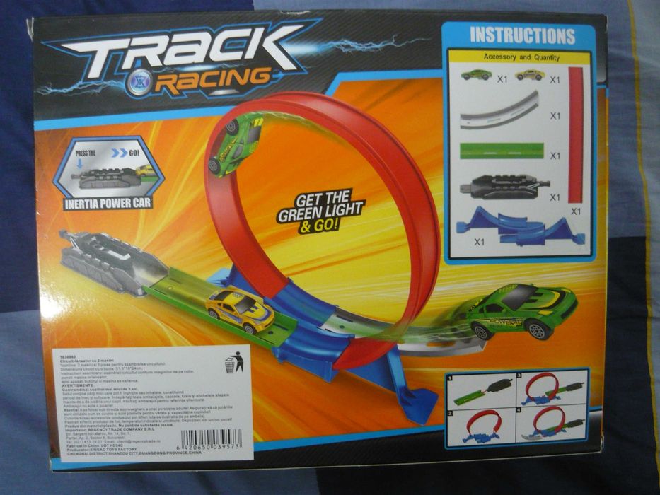 Jucărie joc circuit lansator cu 2 mașini NOU, ideal cadou