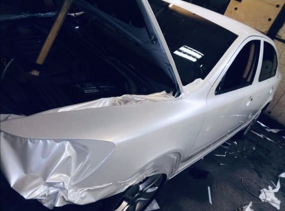 Montez folie autorizata RAR