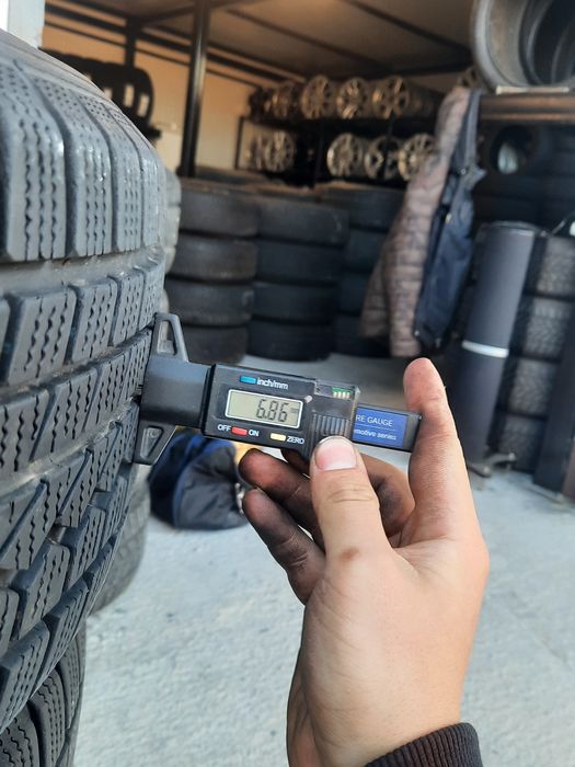 4 Броя 225/65/17 Toyo 2x6,8mm 2x5mm