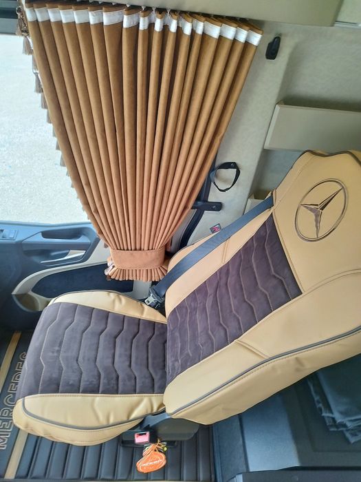 Интериор Mercedes Actros