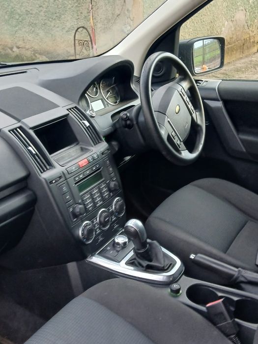 Vând Land Rover Freelander