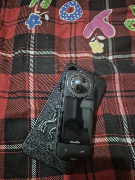 Insta 360 x3 камера