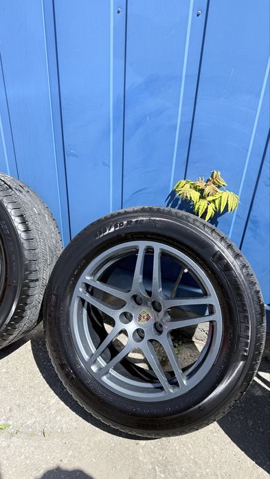 Джанти с гуми за Porsche Macan 5x113 R18