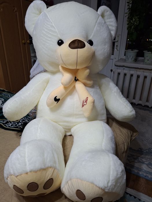 Медведь: высота 150-60 см