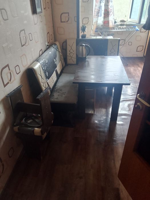 Срочно Продаётся кухонный уголок