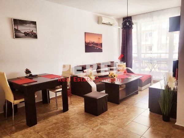 Продава се Двустаен апартамент в к.к. Слънчев бряг - 55 кв.м за 1410 €/кв.м - Снимка #1