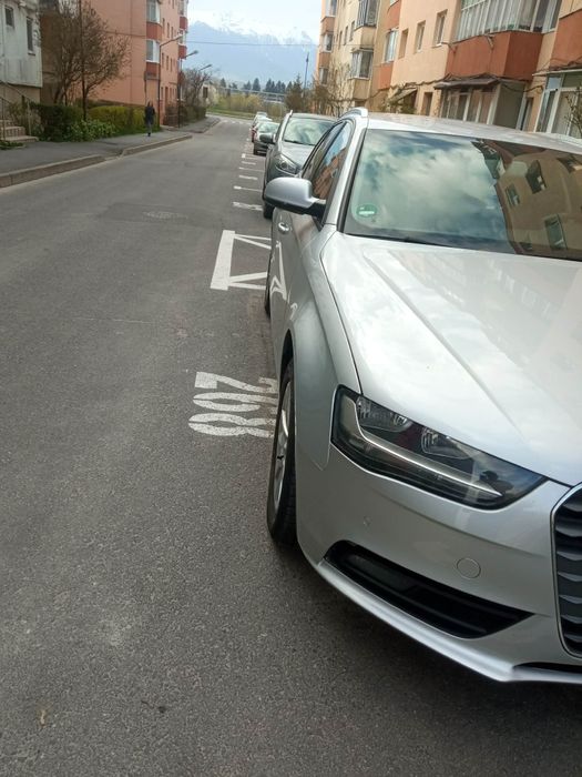 Vind audio A4 b8 din 2013 in stare perfecta