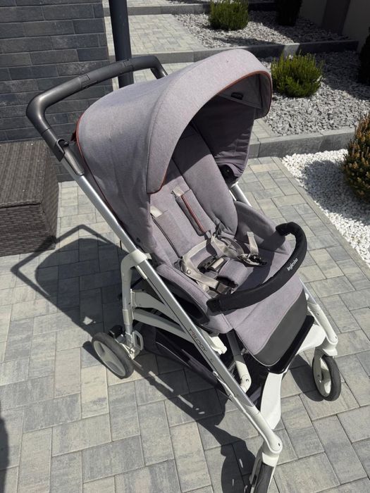 Vand sau schimb cu boxa Carucior pentru copii Inglesina 3 in 1 Trilogy Plus