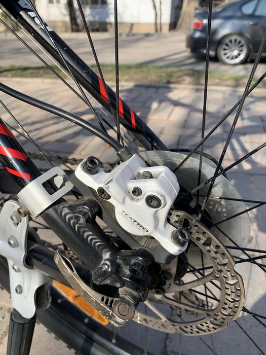 Велосипед Giant.