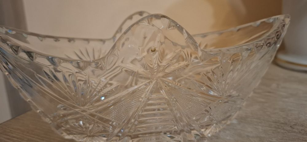 Хрустальные вазы конфетницы 2000