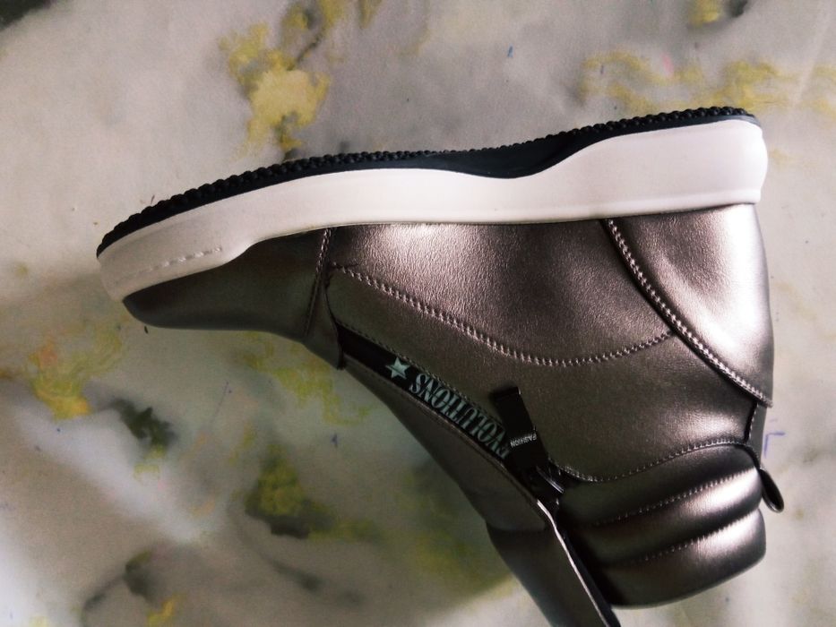 Ботинки не тёплые 50.000