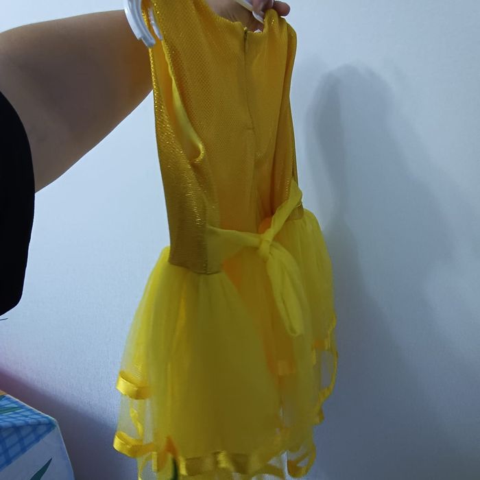 Продам платье на 5-7 лет