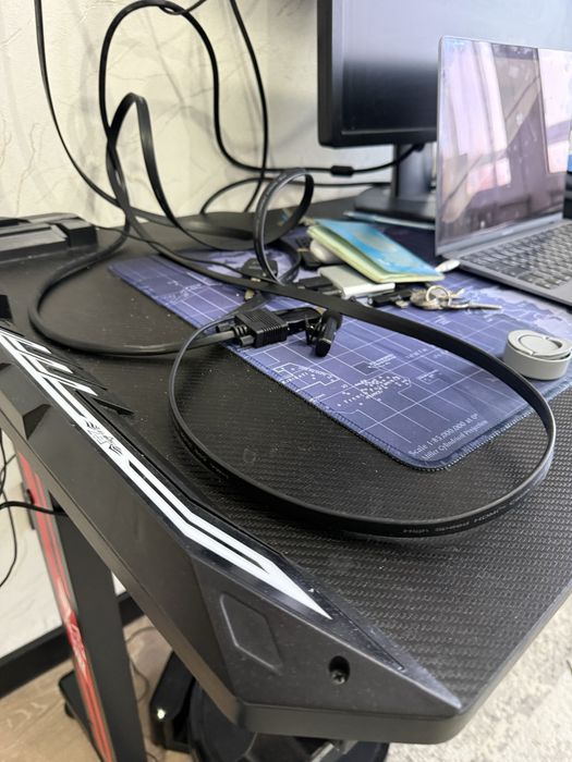 Стол компютерный