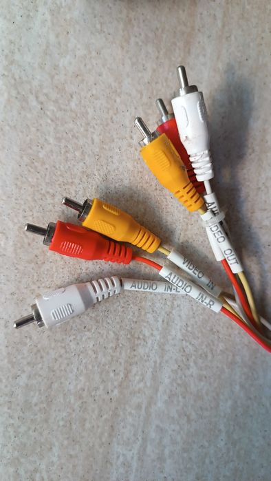 SCART адаптер кабел с 4 RCA аудио / видео кабели чинча  6 RCA