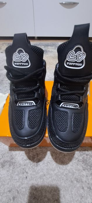 Louis Vuitton LV Skate Sneaker

Return Policy

14