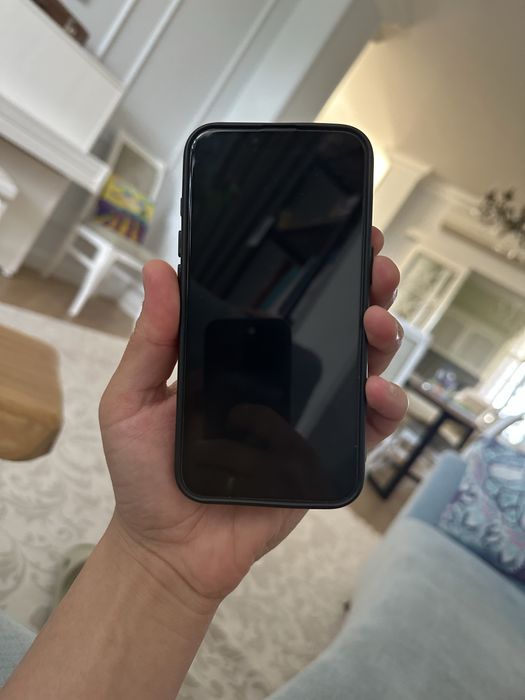 Iphone 16е 128 g