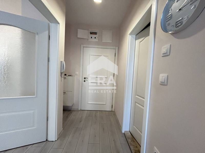 Продава се Двустаен апартамент в Варна, Чайка - 66 кв.м за 2357 €/кв.м - Снимка #11