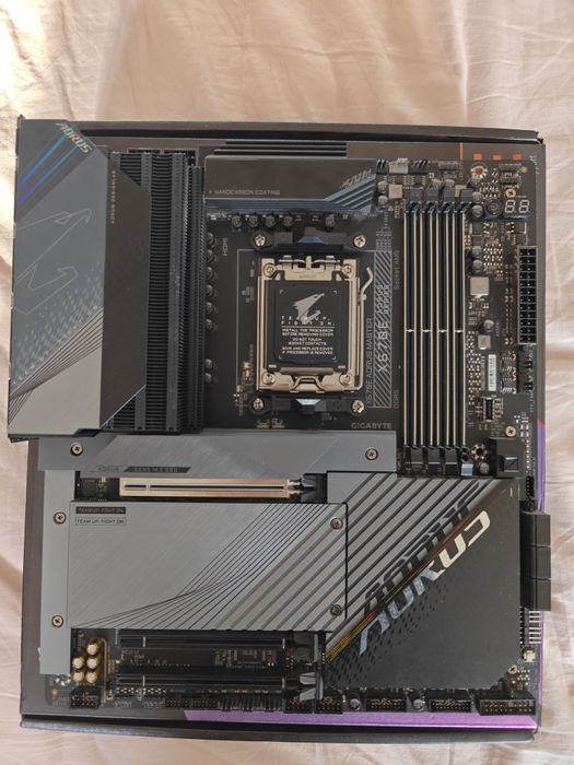 Kit-uri AMD Ryzen 9 9950X3D / 9900 X  cu MB ASUS B650 Tuf Gaming