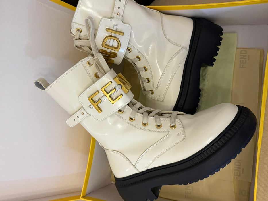 Ghete de iarna Fendi