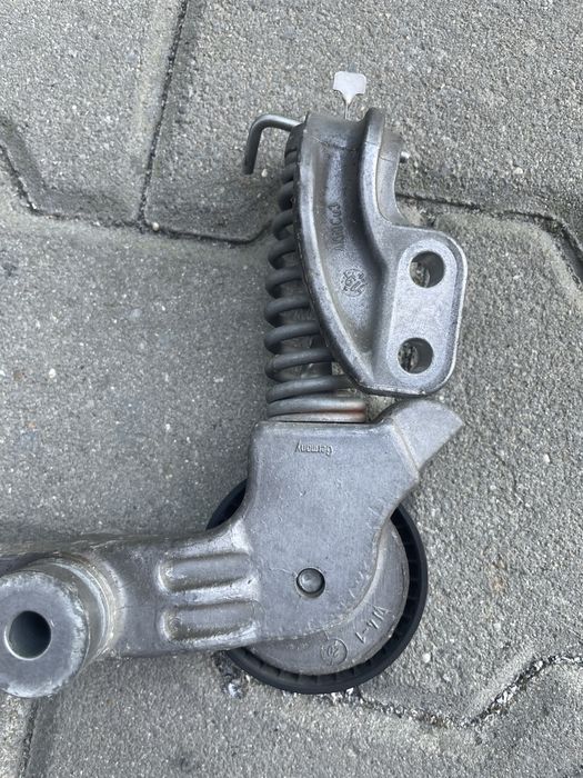 Intinzator curea distributie Volvo V60 T4