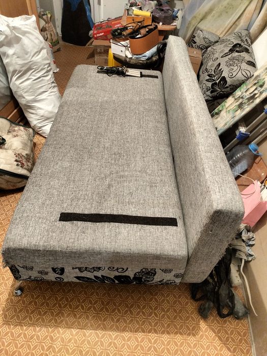 Диван отдам даром