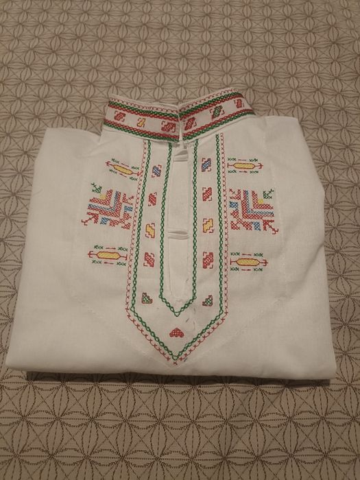 Бродирана риза със Старозагорски мотив