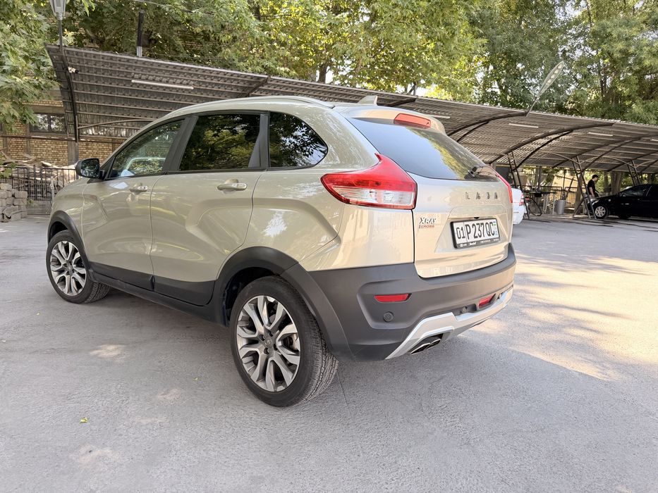 LADA XRAY Cross 2020 – Full pozitsiya
