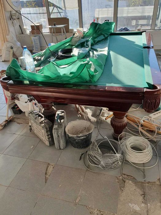 relocam si schimbam postav pe mese de biliard, in tara