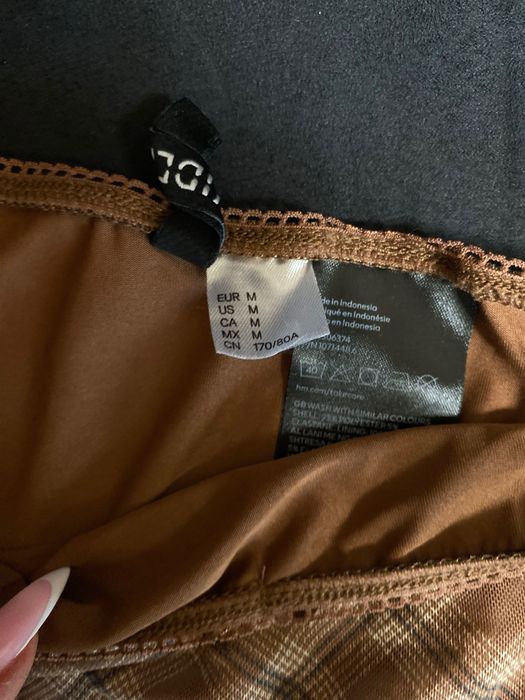 Къса пола от H&M