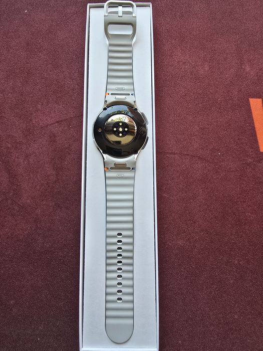 Galaxy watch 7 44mm с гаранция