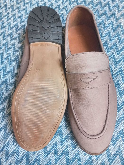 Новый фирменный туфли лоферы  натуральная кожа р-р:43