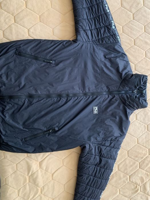 Продам демисезонную куртку