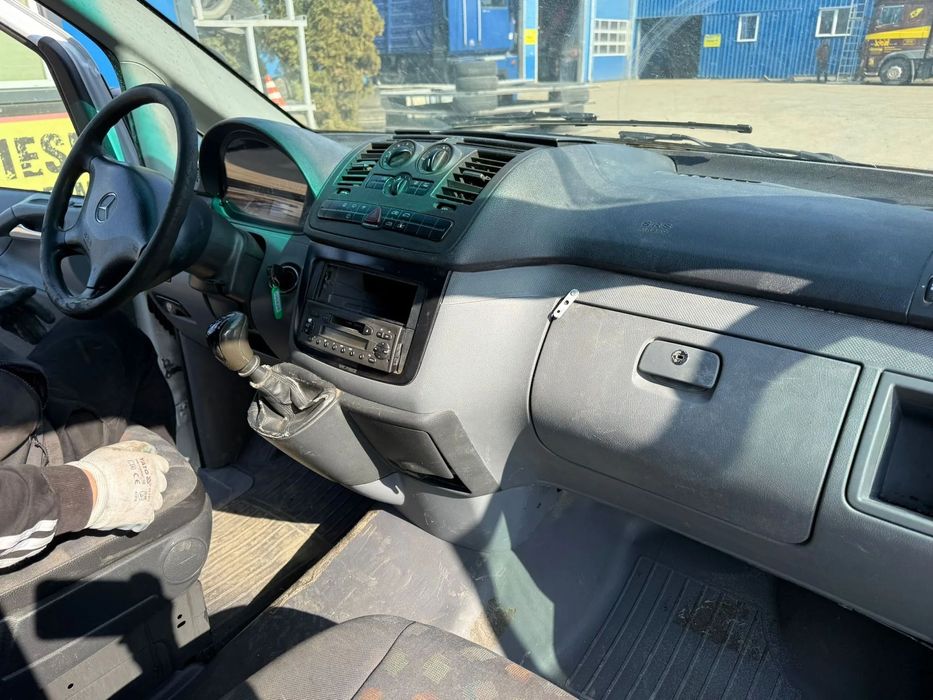 Dezmembrez / Dezmembrari / Piese Mercedes Vito W639 2.2CDI 2006