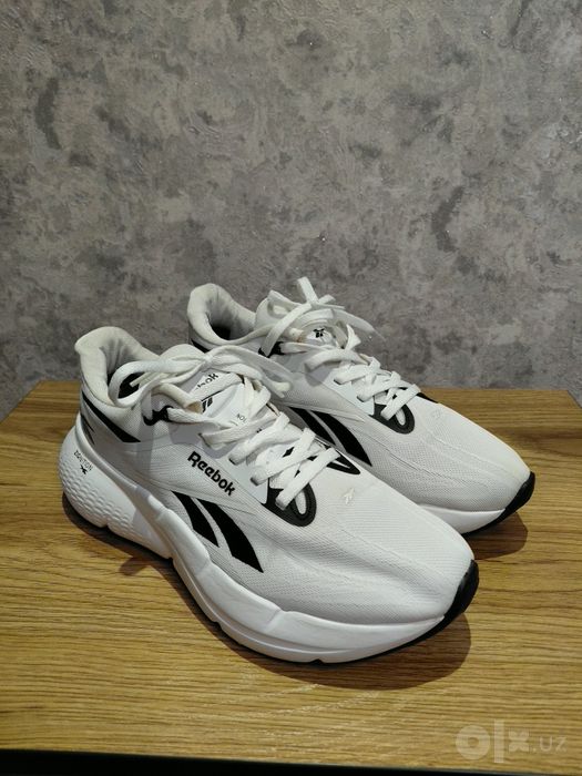 Oригинальные кроссовки Reebok