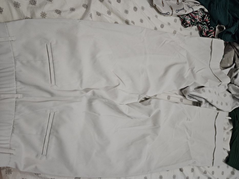 Pantaloni Zara marime M