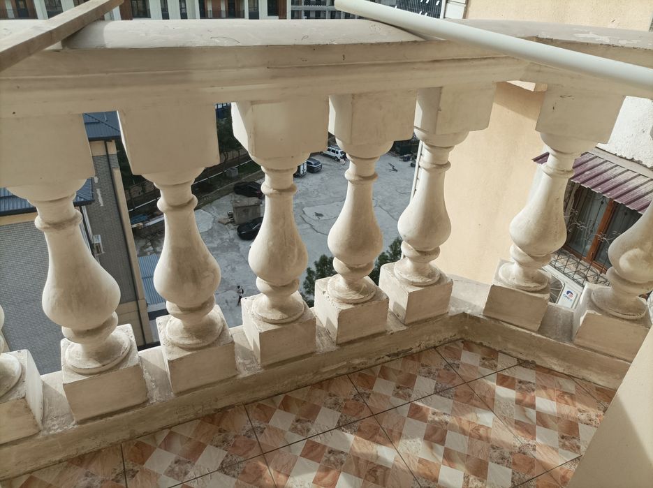 Стойки фигурные для балконы или для проходов без браков 25 шт