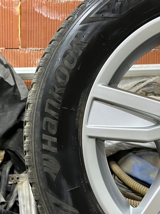 Зимни гуми Hankook 205/60 R16 с джанти – комплект 4 бр.