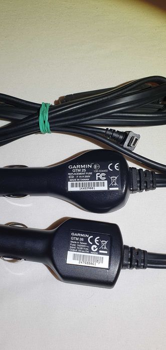 Încărcător auto Garmin/TomTom cu receptor trafic TMC