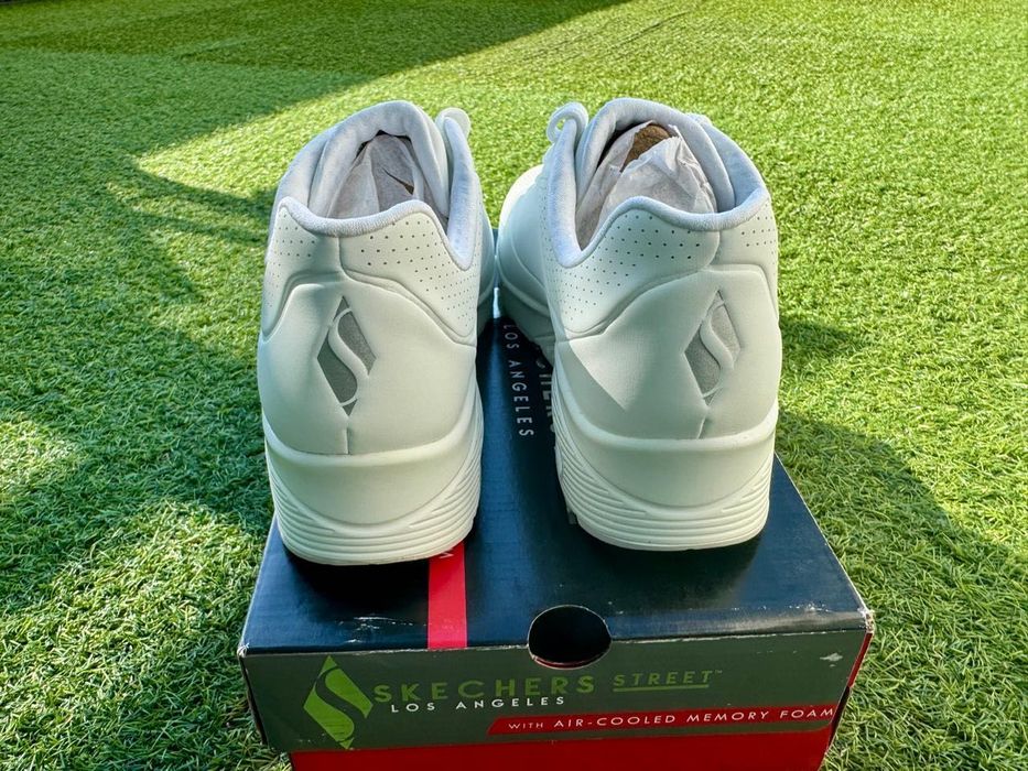Adidasi Skechers 73690