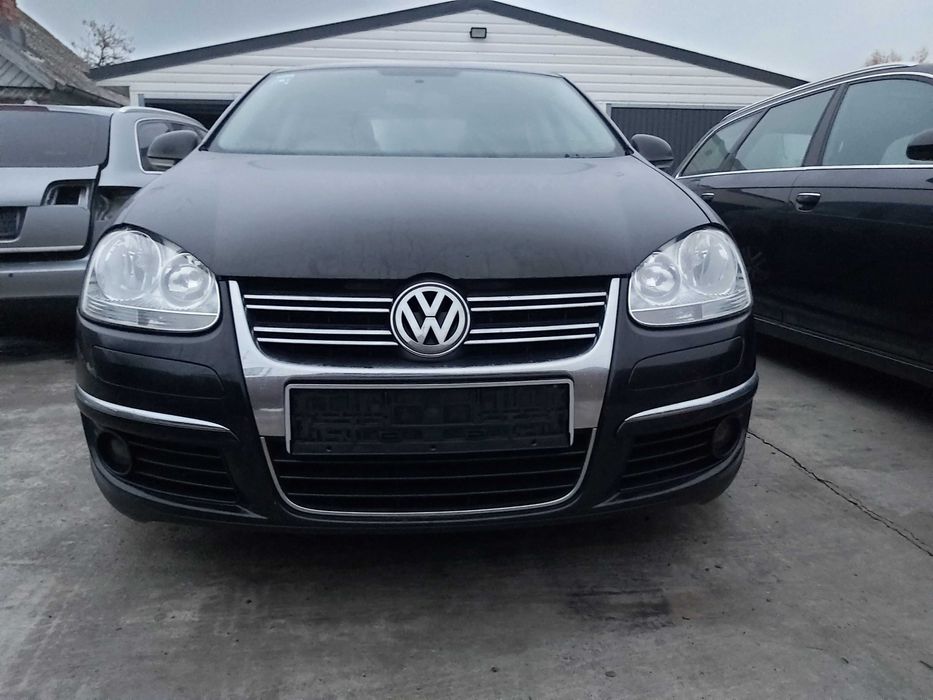 Mecanism deschidere haion cu lampi numar volkswagen jetta 2005-2010
