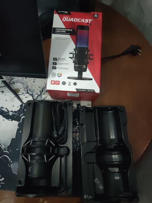 Продам Игровой микрофон hyperX quadcast s