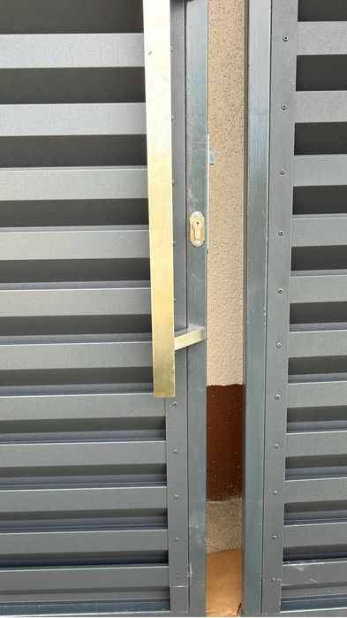 Confectii metalice,Panouri Gard,Porti balamale si  Role,Usi Garaj,balustrade balcon,maini curente scara