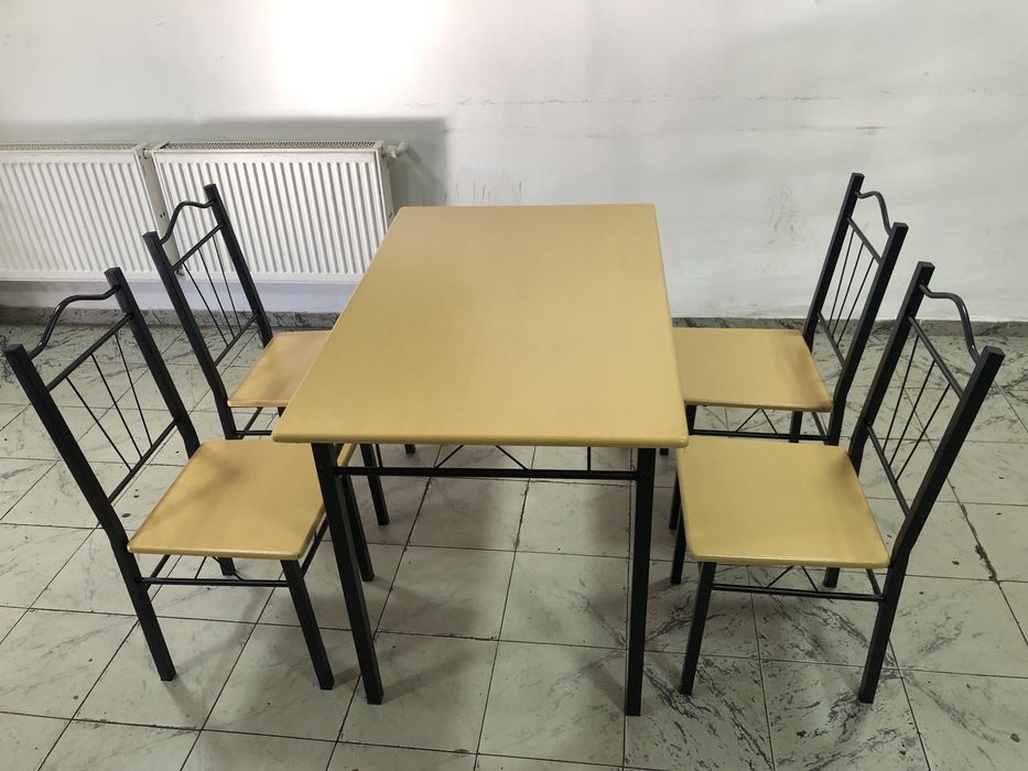 Маси и столове метални запаени като нови
