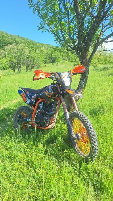 Vand KXD 150cc in stare foarte bună.