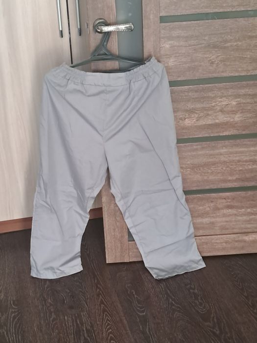 Продам костюмы медицинские