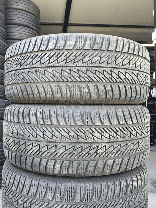 4 Броя 285/45/20 Goodyear 2x8,5mm 2x7,6mm