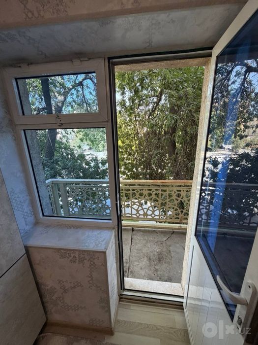 Продается 1 ком. Квартира площадью 30 кв.м. Рядом с Азиз базаром