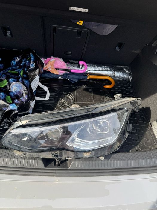 Far stanga VW Golf 8 GTD 5H1941059 C